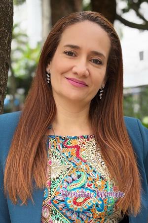 223210 - Yenny Age: 46 - Colombia